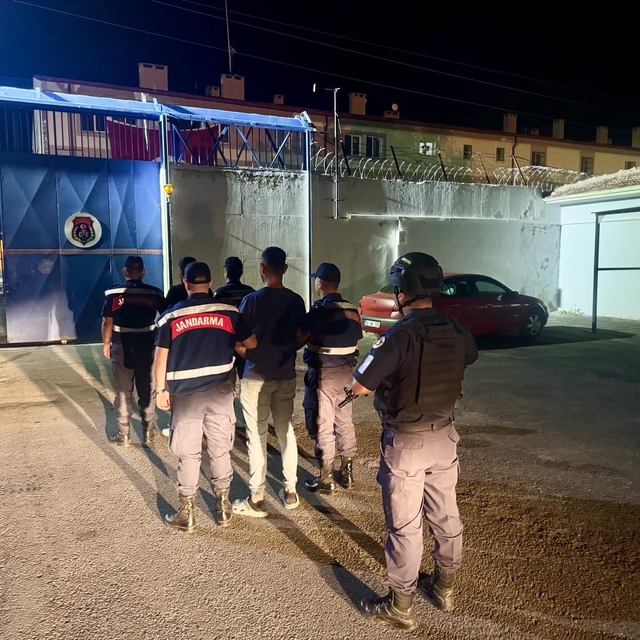 600 bin liralık güneş paneli çalan 3 kişi tutuklandı