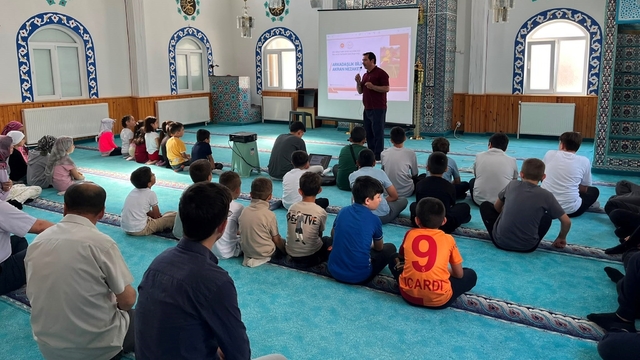 Hisarcık'ta Yaz Kur'an Kurslarında öğrenciler bilinçlendiriliyor
