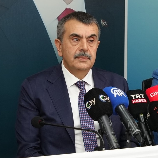 Bakan Tekin: Osmanlıyla Cumhuriyet'i barıştırmamız lazım