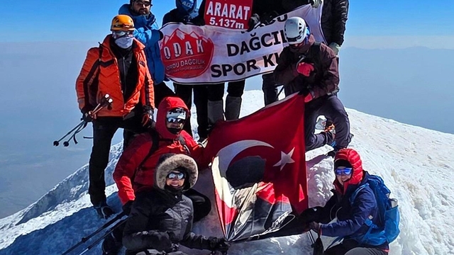 Ordulu dağcılar zirve yaptı