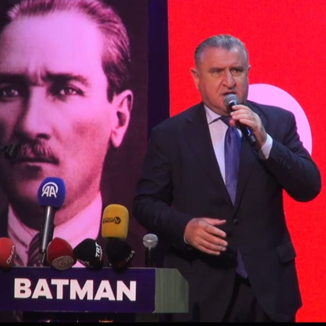 Bakan Bak: 'Terörsüz Türkiye' projesinde sporun birleştirici gücünü kullana...