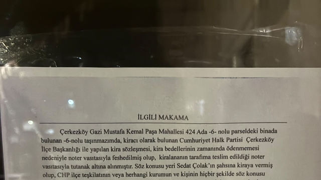 Görevden alınan ilçe başkanı kontratı kendi üzerine yapmış
CHP'ye o ilçede şok, 'Parti binası boşaltıldı'
Atanmış ilçe başkanından, görevden alınan ilçe başkanına sert sözler; "Şovmenlik peşindesin"