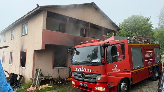 Ordu'da 2 katlı evde yangın