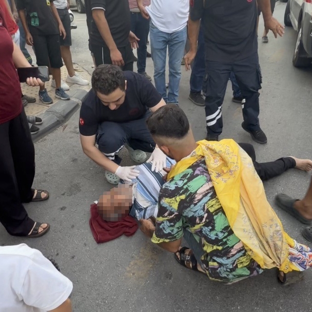 Motosikletin çarptığı yaşlı adamın eşi gözyaşlarına boğuldu