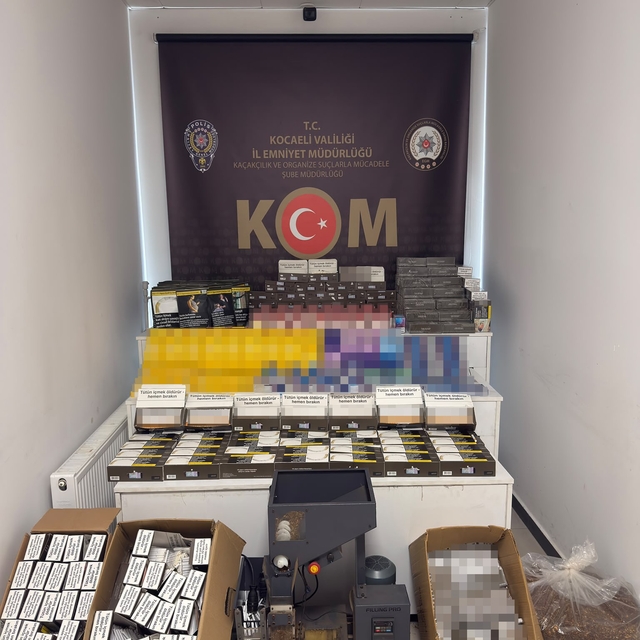 Kocaeli'de 8 adrese eş zamanlı baskın: 1 ton 160 kilo tütün ele geçirildi
