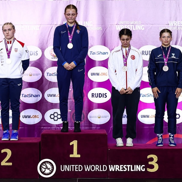 BARÜ'lü sporculardan Avrupa Güreş Şampiyonası'nda 2 madalya