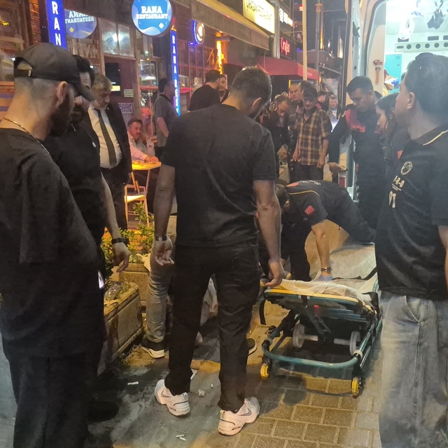 Eskişehir'de çıkan bıçaklı kavgada 1 kişi yaralandı