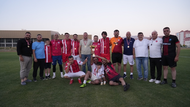 15 Temmuz Şehit Ömer Halisdemir Geleneksel Futbol Turnuvası tamamlandı