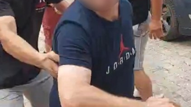 Gümüşhane'de nakliyeci dehşeti
50 bin TL'lik anlaşma, taşınma günü 80 bine çıktı, itiraz edince saldırıya uğradı