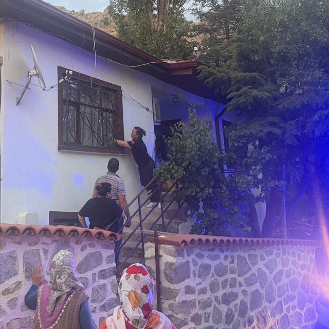 Sivrihisar'da 3 gündür haber alınamayan kadının kızının yanına gittiği orta...
