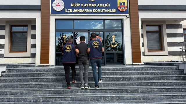 Kesinleşmiş 10 yıl cezayla aranan şahıs yakalandı