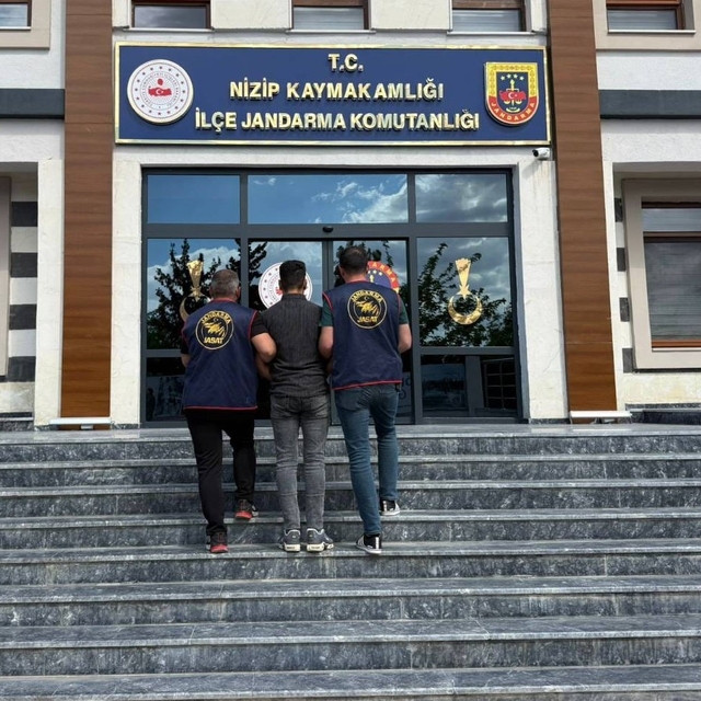 Kesinleşmiş 10 yıl cezayla aranan şahıs yakalandı