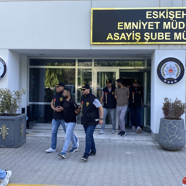 1'i polis, 11 kişinin yaralandığı kavgaya ilişkin 18 gözaltı