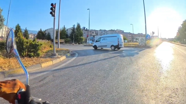Karabük'te kırmızı ışık ihlalleri kask kamerasında