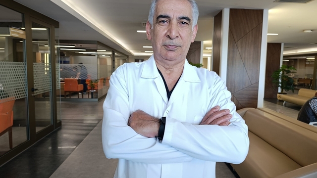 Op. Dr. Atlı: "Ebola, iç ve dış organlarda kanamalarla seyreden bir hastalık"