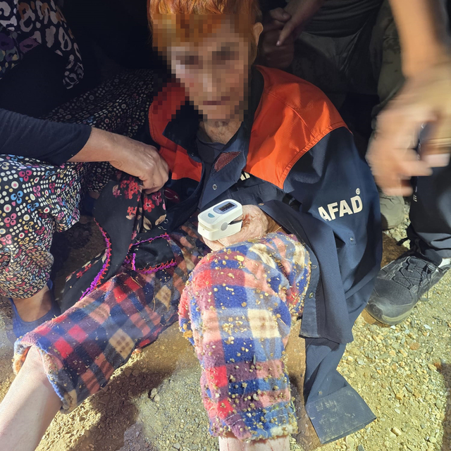 Kaybolan 83 yaşındaki Alzheimer hastası kadın dronla bulundu