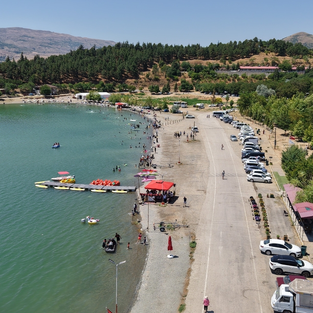Ege ve Akdeniz sahillerini aratmayan görüntüler: Doğu'nun saklı denizi tati...