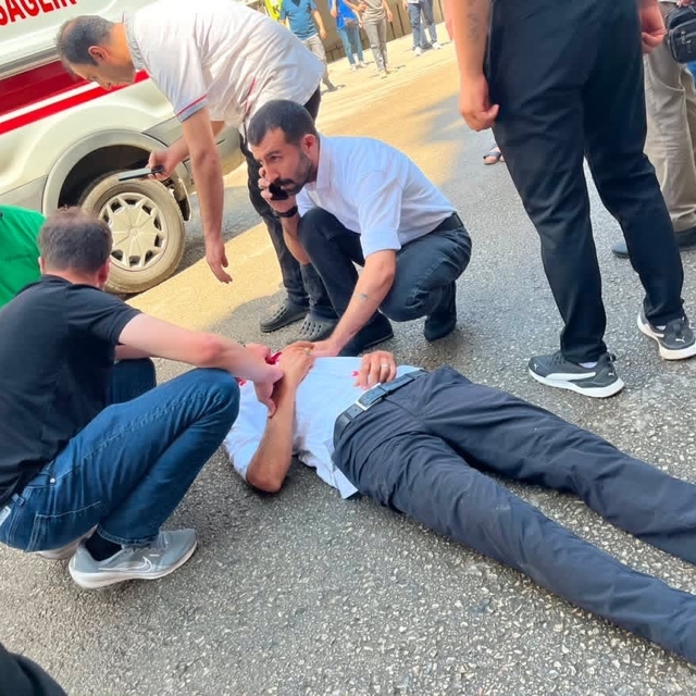 Elazığ'da otomobilin çarptığı yaya ağır yaralandı