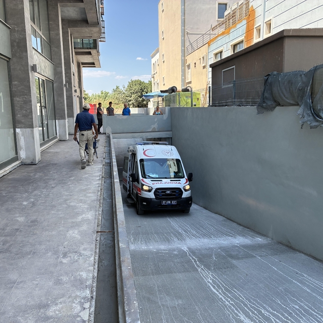Çalıştıkları su deposunda fenalaşan 2 işçi kurtarıldı
