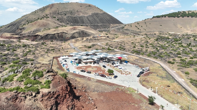 Jeoparkta yıldızlarla buluşma başladı
Kula-Salihli UNESCO Global Jeoparkı'nda Astrofest heyecanı başladı