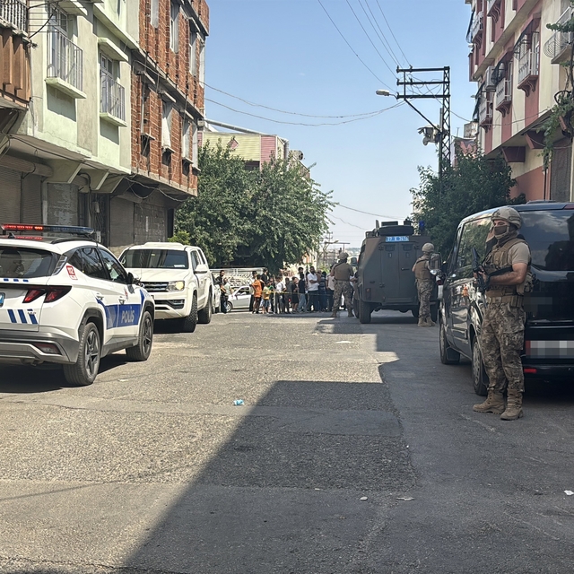 Polise mukavemet gösteren şahıs özel harekat operasyonu ile yakalandı