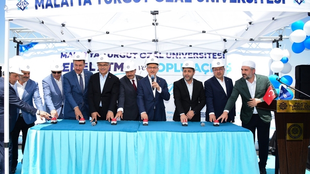 Malatya Turgut Özal Üniversitesi'nde deprem sonrası büyük dönüşüm
Tesislerin toplu açılışı ve yeni kampüs alanlarının temeli atıldı