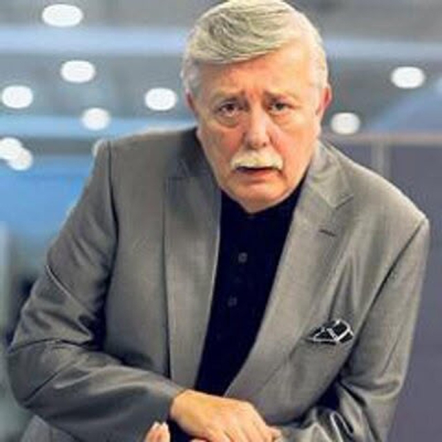 Aziz Üstel, İzmir'de son yolculuğuna uğurlandı