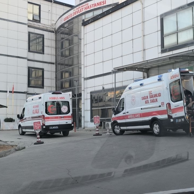 Batman'da inşaat iskelesi çöktü: 3 işçi yaralı
