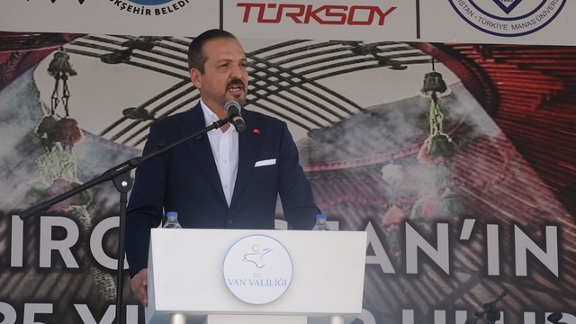 Erciş'te "12. Ulupamir Kültür Şöleni"