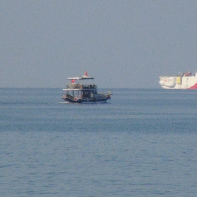 Oruç Reis Sismik Araştırma Gemisi Mersin Taşucu açıklarına demirledi