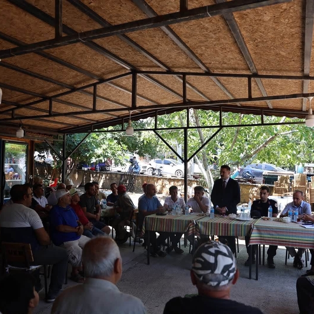 Gökçeada Kaymakamı vatandaşlarla bir araya geldi