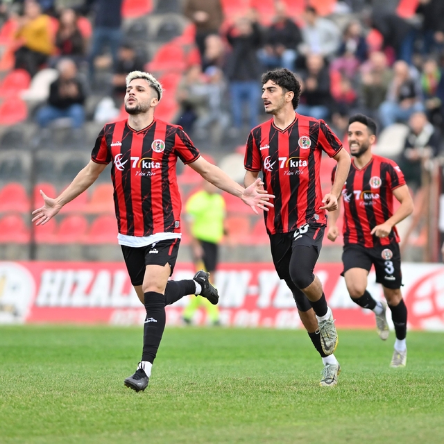 Karşıyaka'da Veysel Karani el yaktı