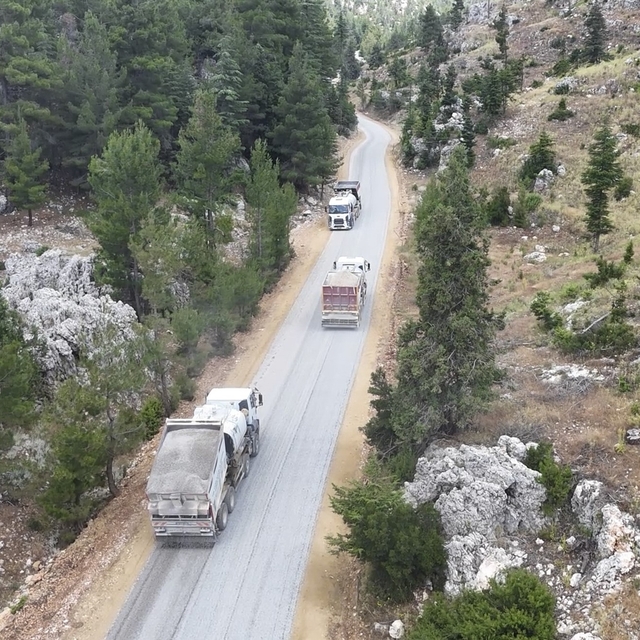 Gülnar'da yarım asırlık yol sorunu çözüldü