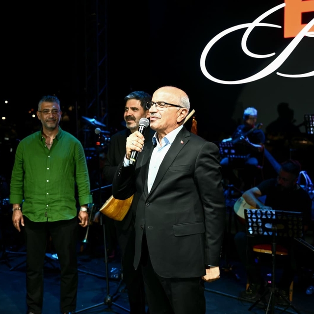 28'inci Kayısı Festivali ve Fuarında Ender Balkır coşkusu