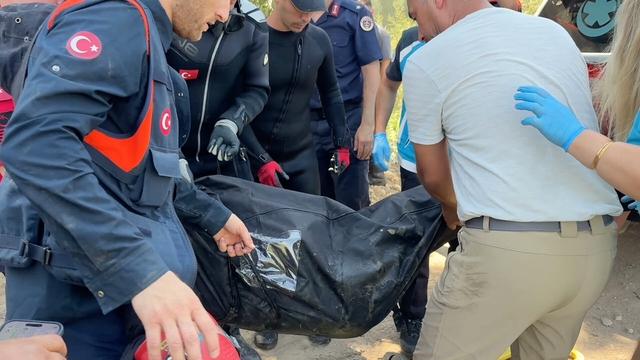 Nehirde kaybolan Eda ve Şahin'i arama çalışmaları 2'nci gününde (2)