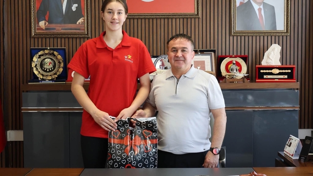Bilecikli sporcu TVF Spor Lisesi'ni kazandı