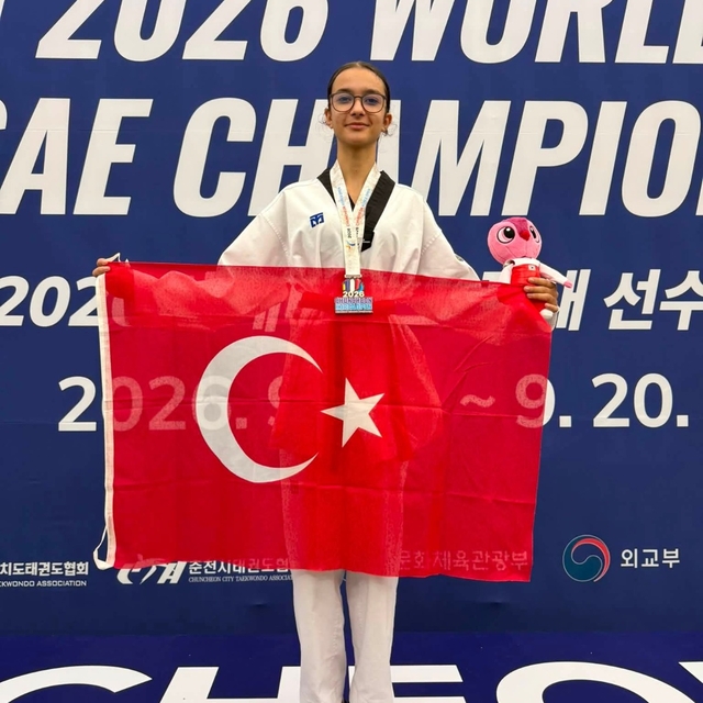 Milli tekvandocu Serpil Melek Tüfekçi'den Güney Kore'de bronz madalya