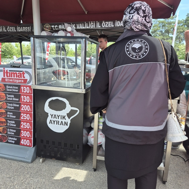 Festival alanındaki işletmelere sıkı gıda denetimi