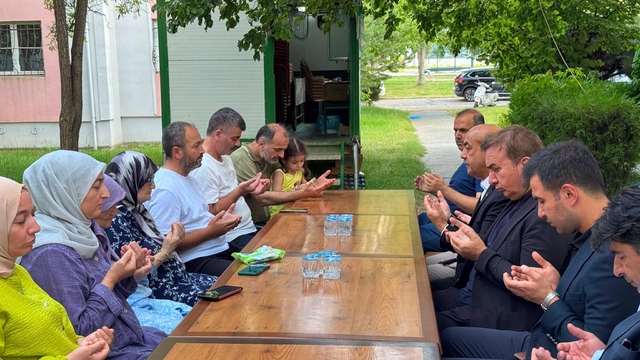 Vali Aydoğdu, eski Vali Yardımcısı Baştürk'ün ailesine başsağlığı diledi