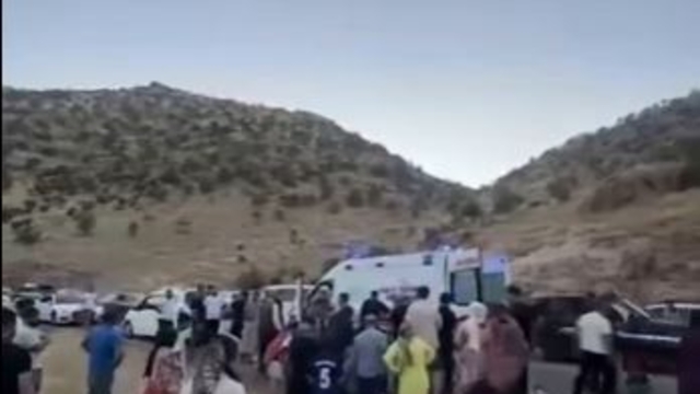 Mardin'de hafif ticari araç ile otomobil çarpıştı: 1 bebek öldü, 7 yaralı
