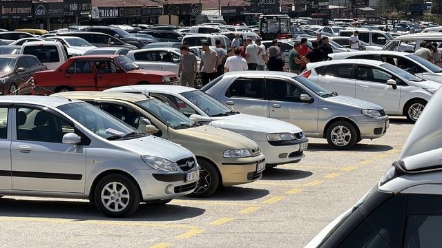 Bolu Oto Pazarı'nda araç çok, satış yok