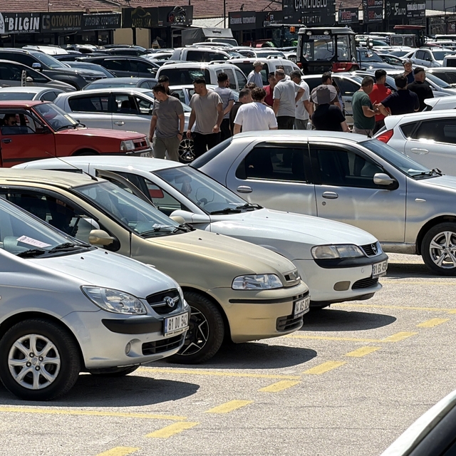 Bolu Oto Pazarı'nda araç çok, satış yok