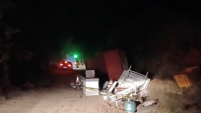 Yayla dönüşünde devrilen kamyonetteki 1 kişi hayatını kaybetti, 1 kişi yaralandı
