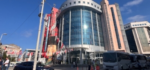 İzmit Belediye Başkanı ile eşi gözaltına alındı