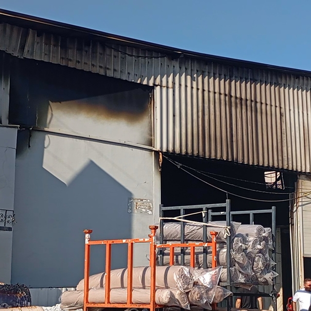 Bursa'da kumaş fabrikasında yangın
