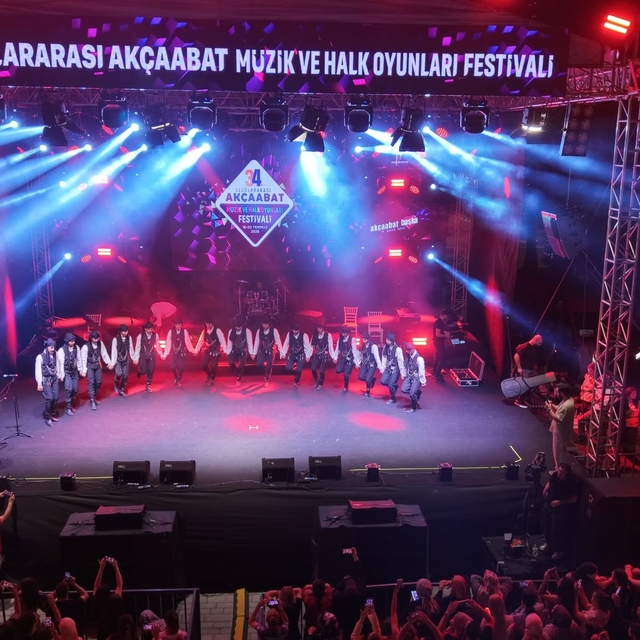 34. Uluslararası Akçaabat Müzik ve Halk Oyunları Festivali sona erdi