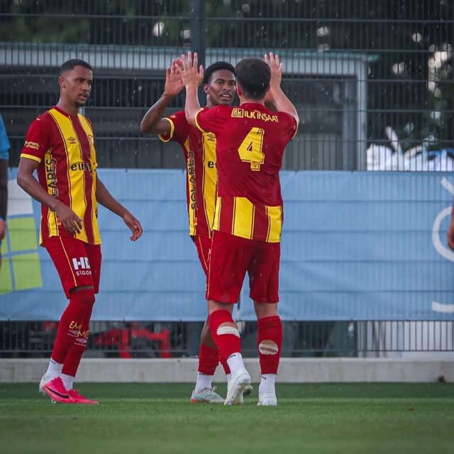 Göztepe 3'te 3 yaptı