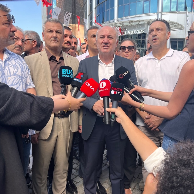 İzmit Belediyesi'ne operasyon: Başkan Fatma Kaplan Hürriyet dahil, 31 kişiy...