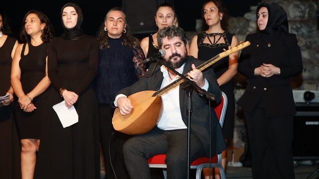 Eskihisar Kalesi'nde kültür sanat akşamları coşkusu