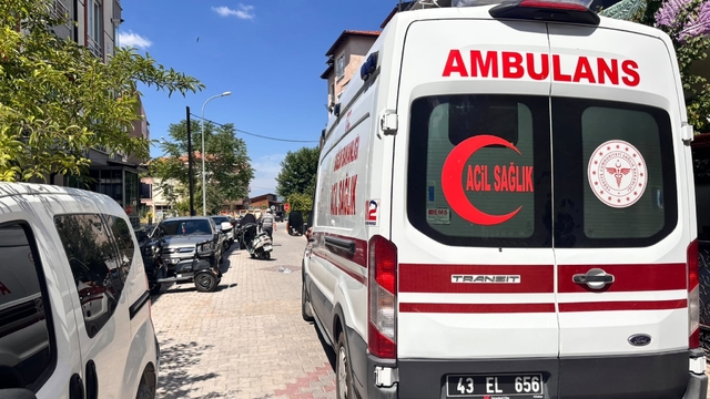 Tavşanlı'da otomobil ile motosiklet çarpıştı: 1 yaralı